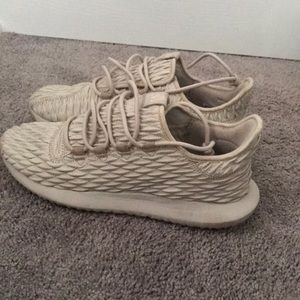 Adidas Tubular “Clear Brown”